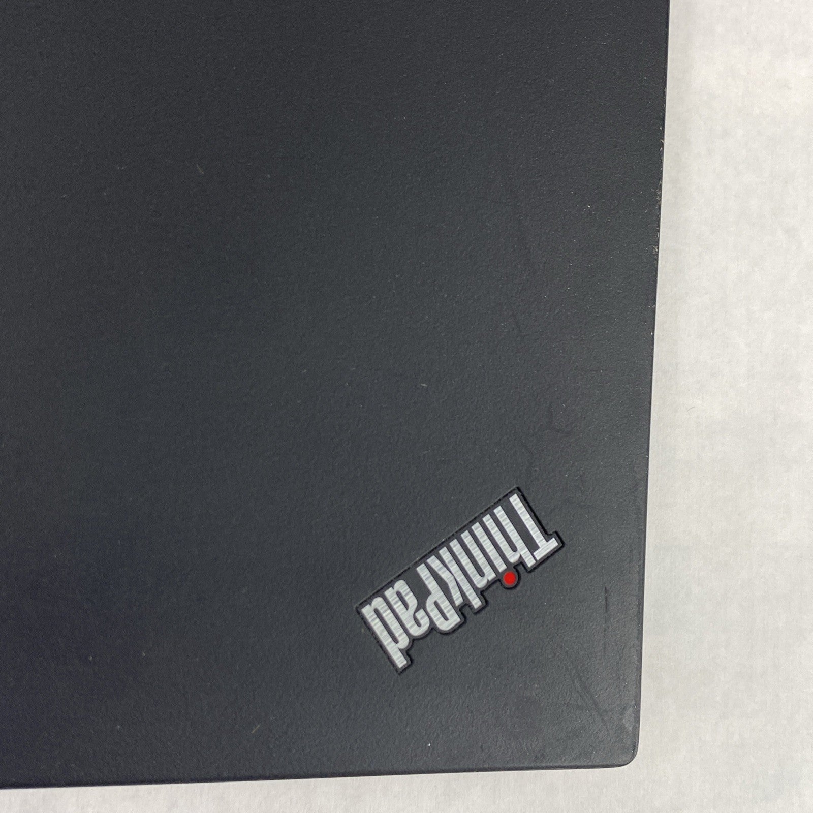 Lenovo ThinkPad T470 Core i5-6300U 2.40 GHz 8 GB RAM 14" No Battery No HDD No OS