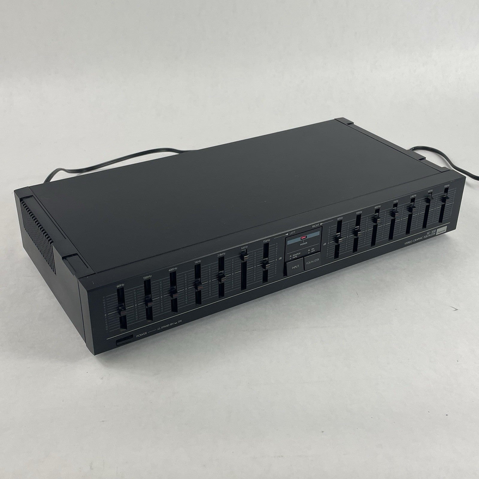 Sansui SE-300 Analog Stereo Graphic Equalizer Black0