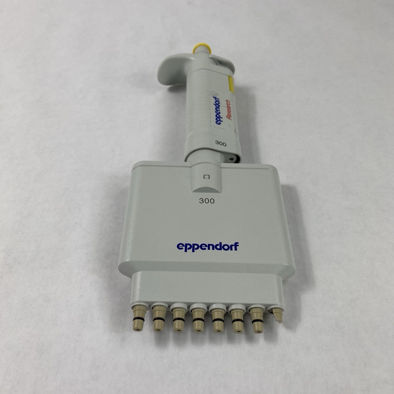 Eppendorf Research 300 30-300 uL 8-Channel Pipette - Parts or Repair