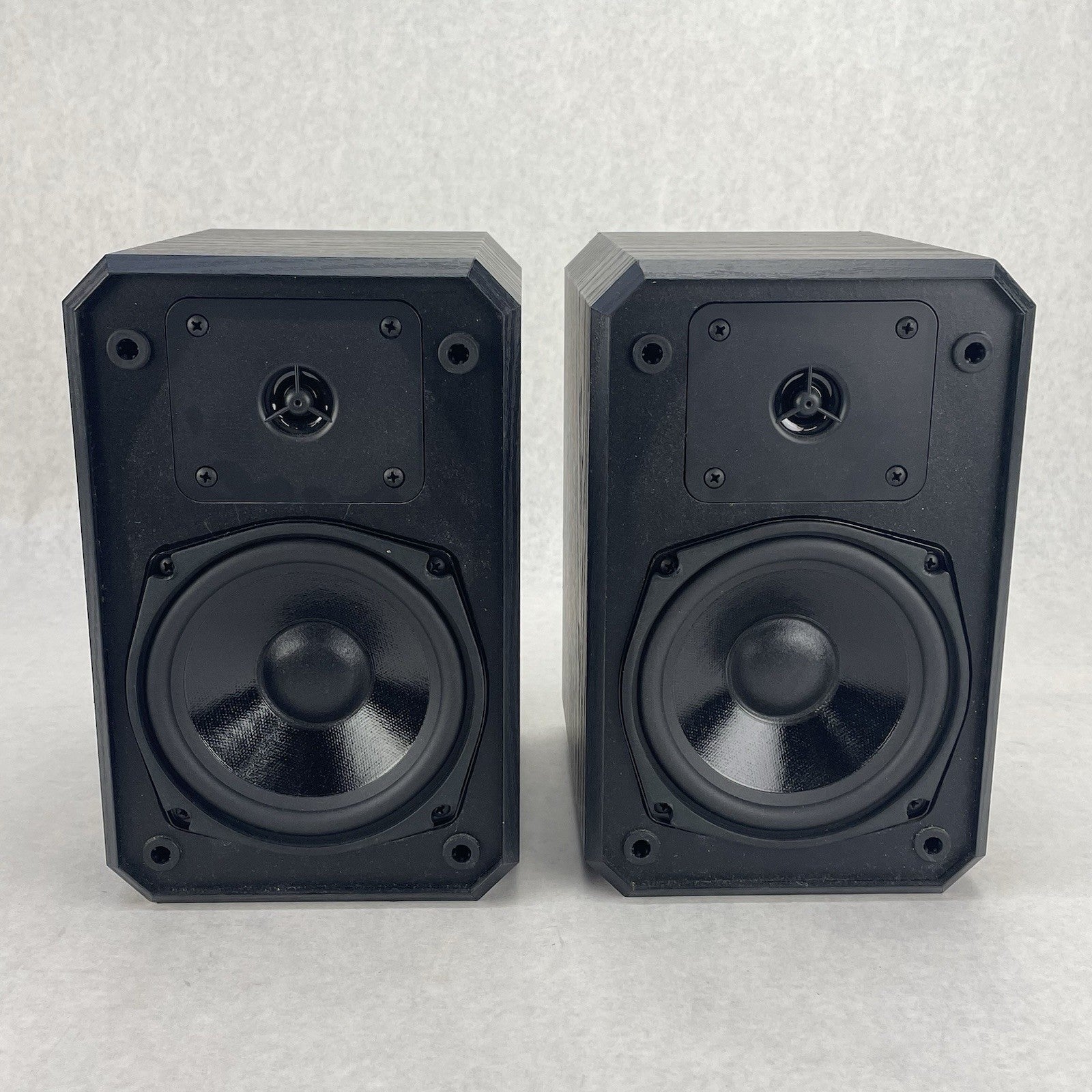2 - Boston Acoustics Inc. HD5 Black Speakers 8 Ohms GUC3