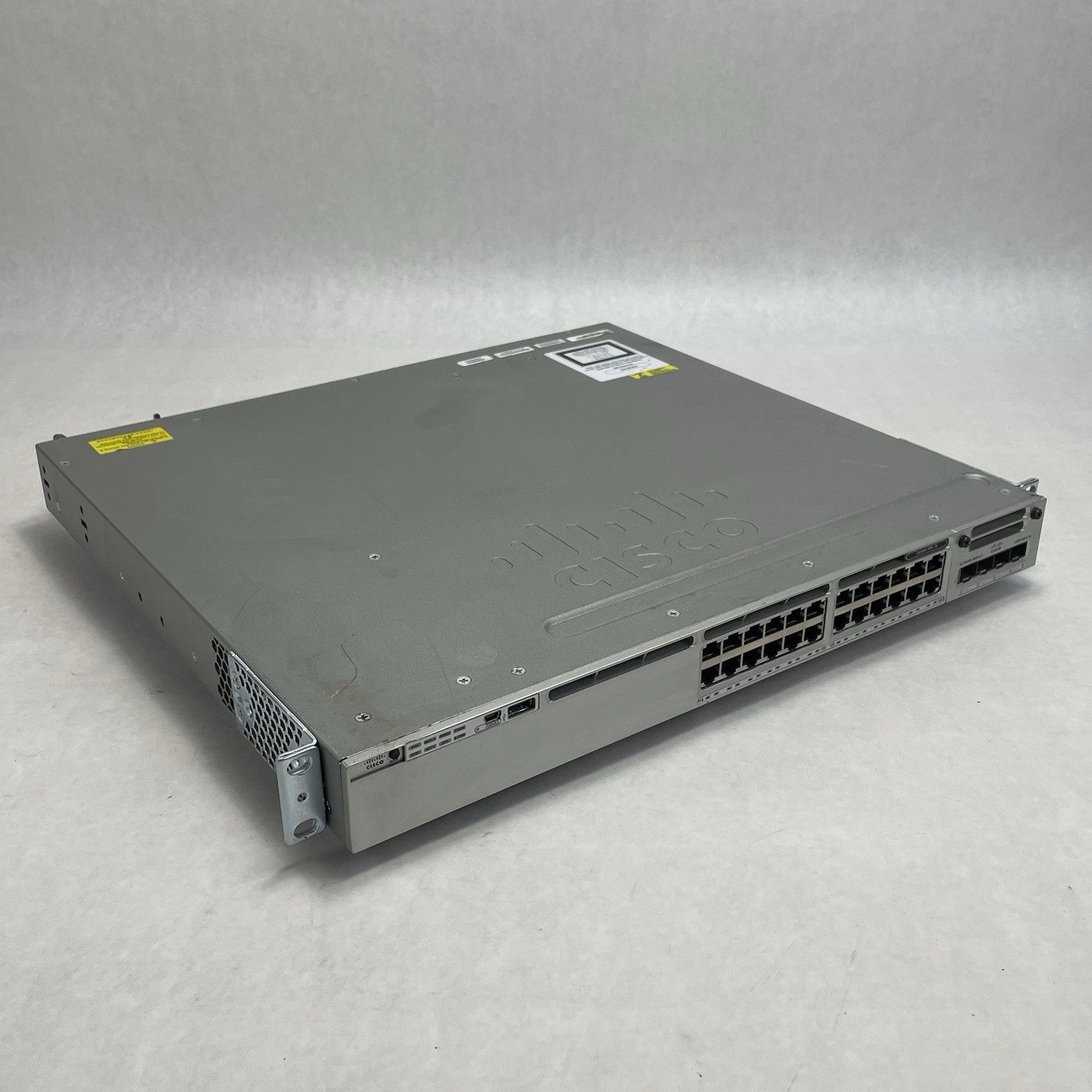 Cisco Catalyst WS-C3850-24T-L V06 24 Port Switch Tested & Reset 1X PSU0