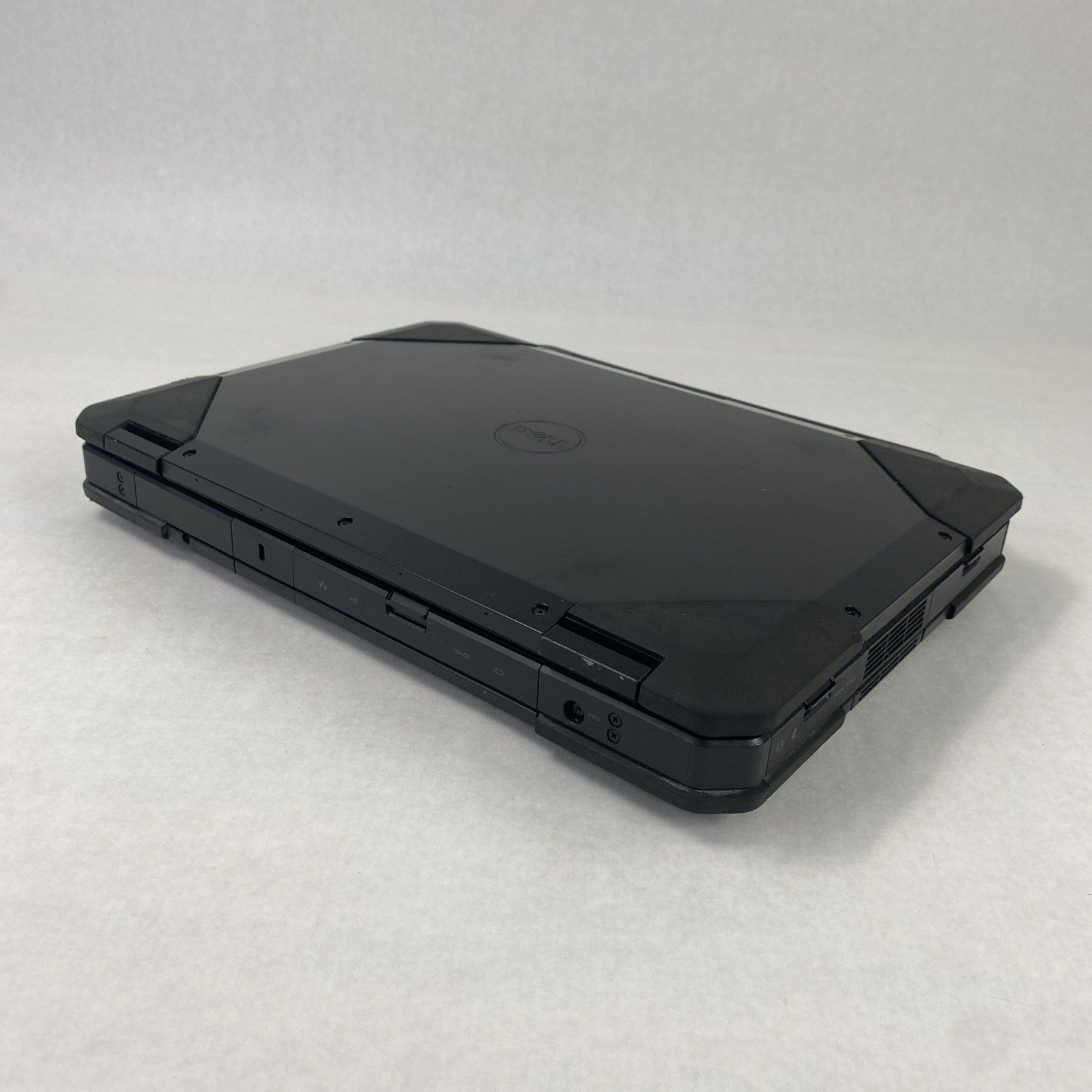 Dell Latitude 14 Rugged 5414 14" Core i5-6300U 2.40 GHz 8GB RAM No HDD No OS