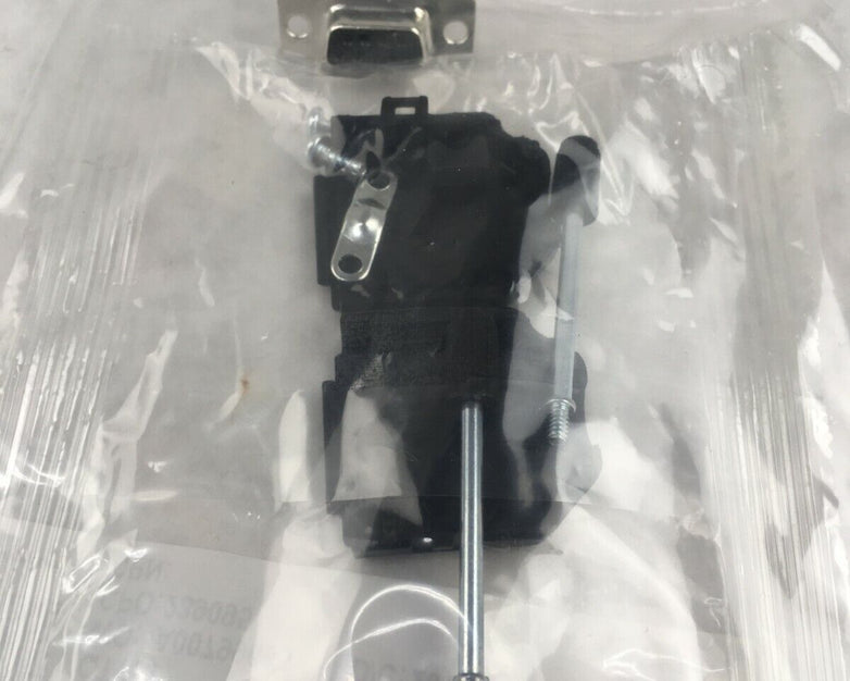 Amphenol L77DE09SST1 4V10101 D-Sub Standard Connectors (Lot of 14)