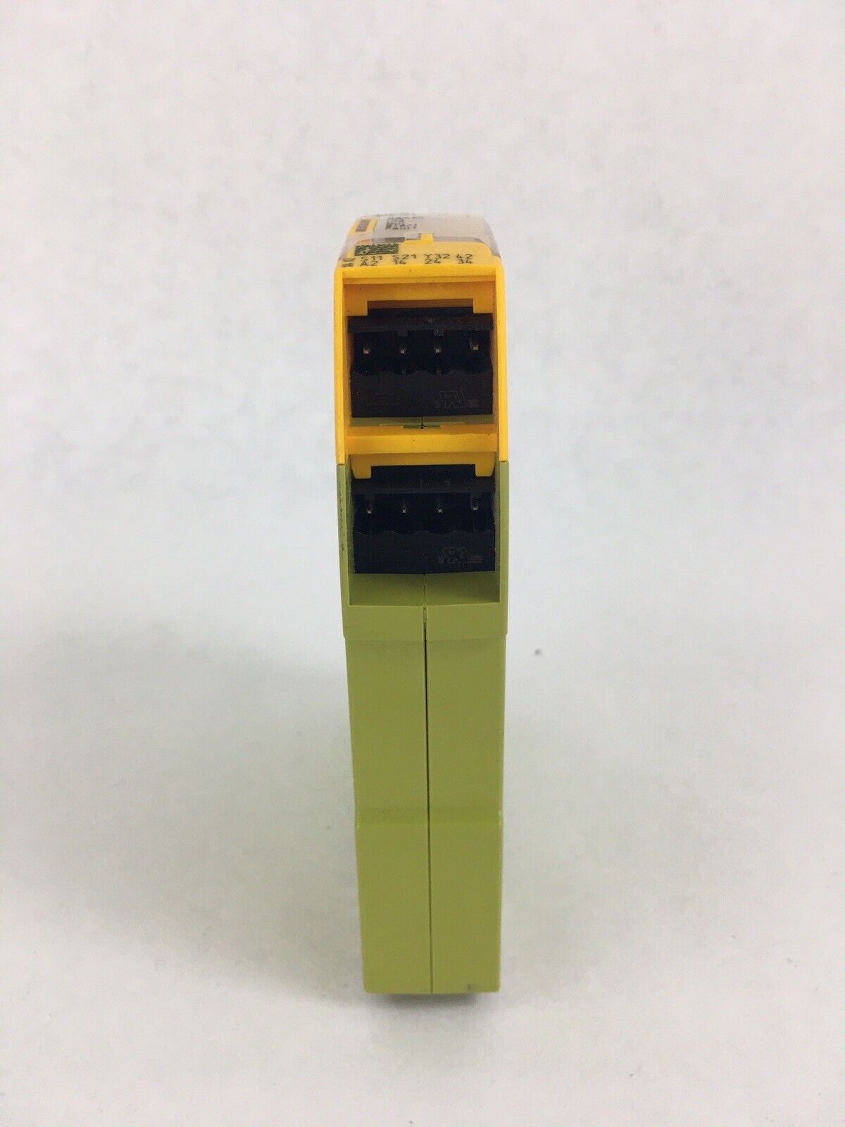 PILZ PNOZ s4 24VDC 3 n/o 1 n/c 750104 Untested