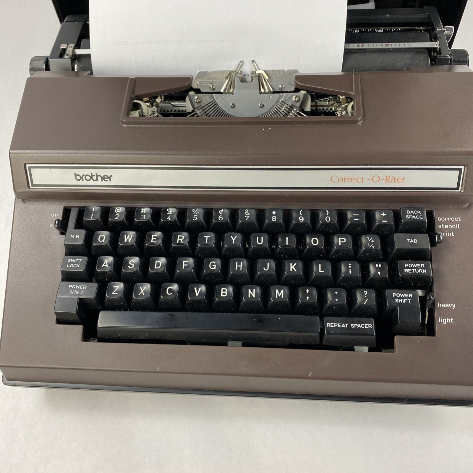 Brother Electric Typewriter 3800 110-120V1