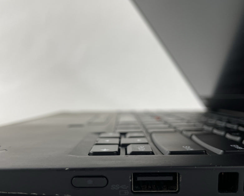Lenovo ThinkPad X1 Carbon 7Gen i7-8565U 1.8GHz 16GB RAM No SSD/OS/AC/Batt - READ
