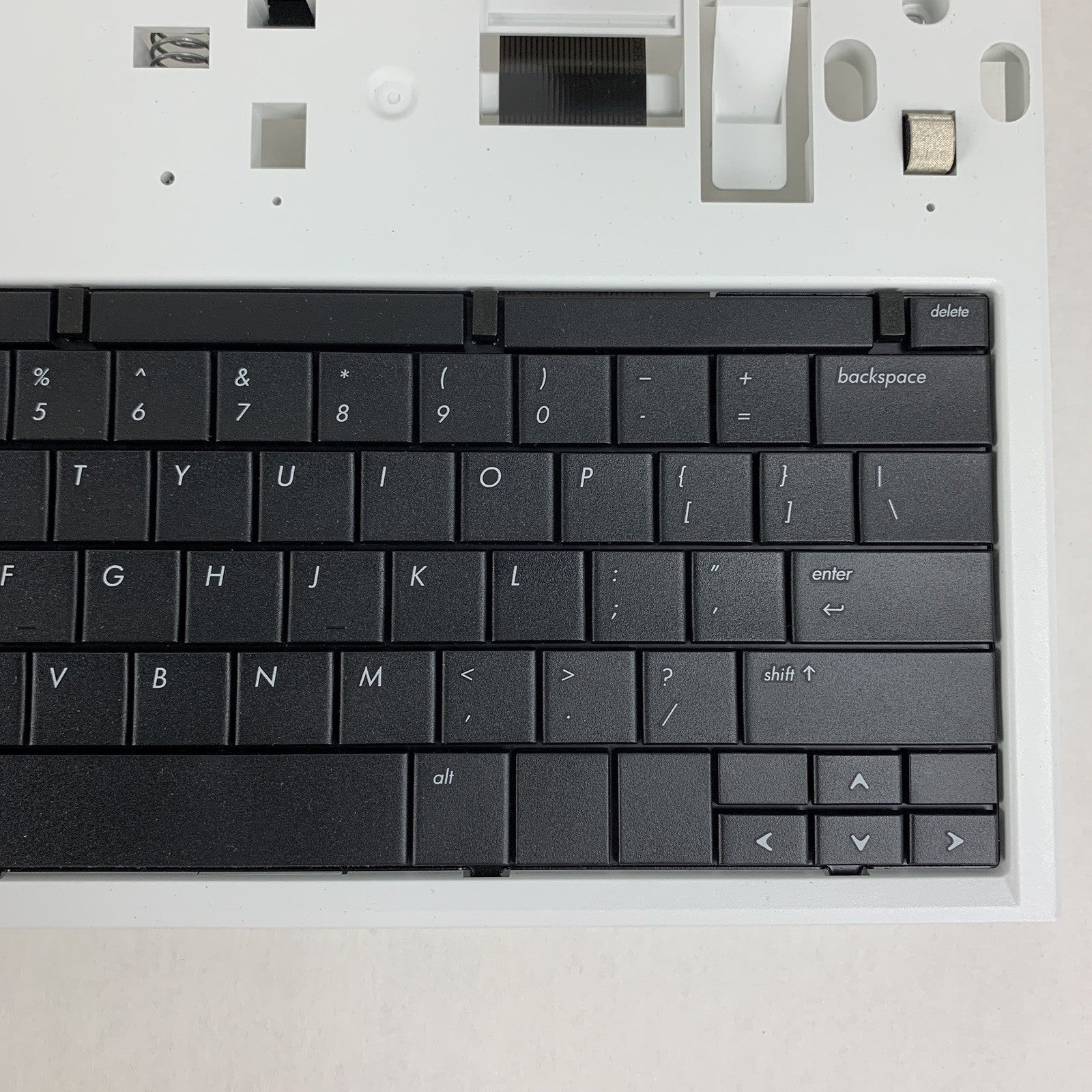 J7Z08-60105 Keyboard ENGLISH US From HP Scanjet Enterprise Flow N9120 FN2