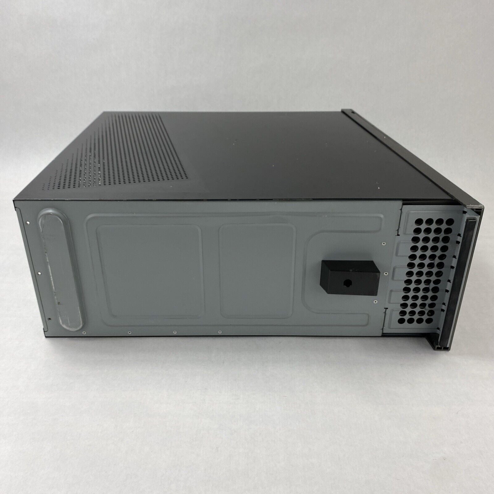 Asus CG5270 MT Intel Core 2 Quad Q8300 2.5GHz 8GB RAM No HDD No OS
