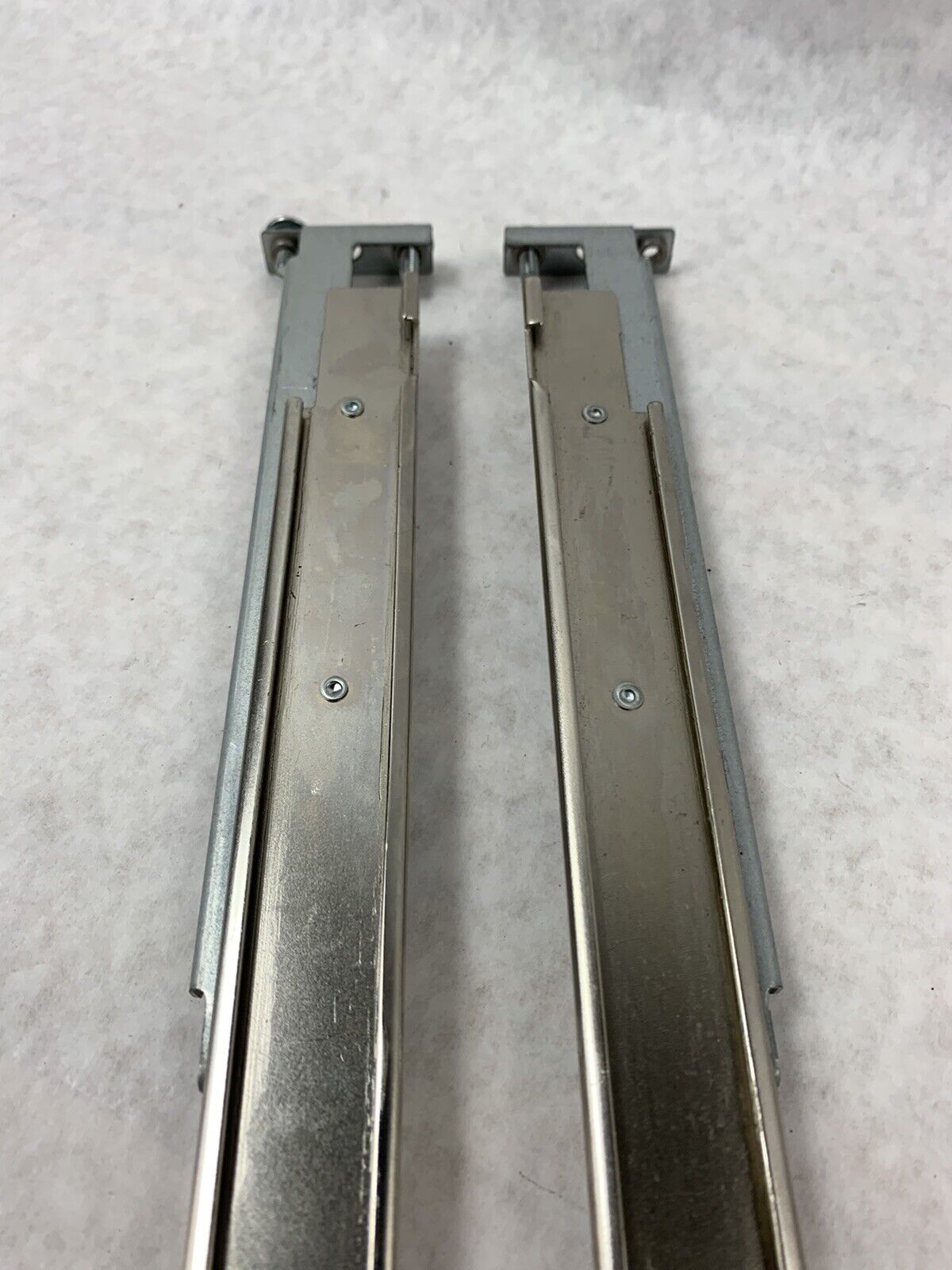 Dell H7077 H7076 PowerEdge 1850 1U Rackmount Versa Server Rails Screw In