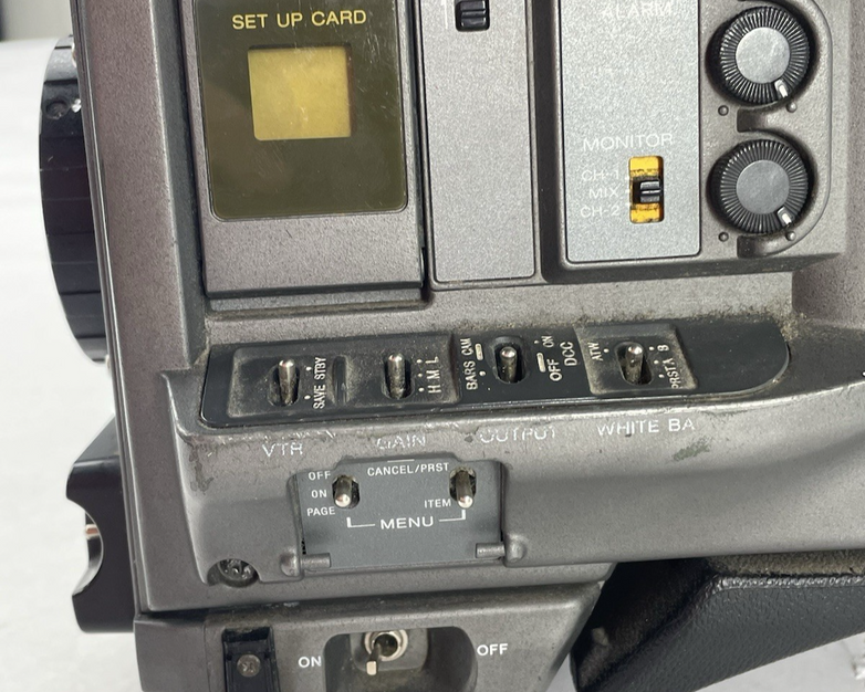Sony BETACAM SX DNW-9WS Digital Camcorder Power Tested For Parts