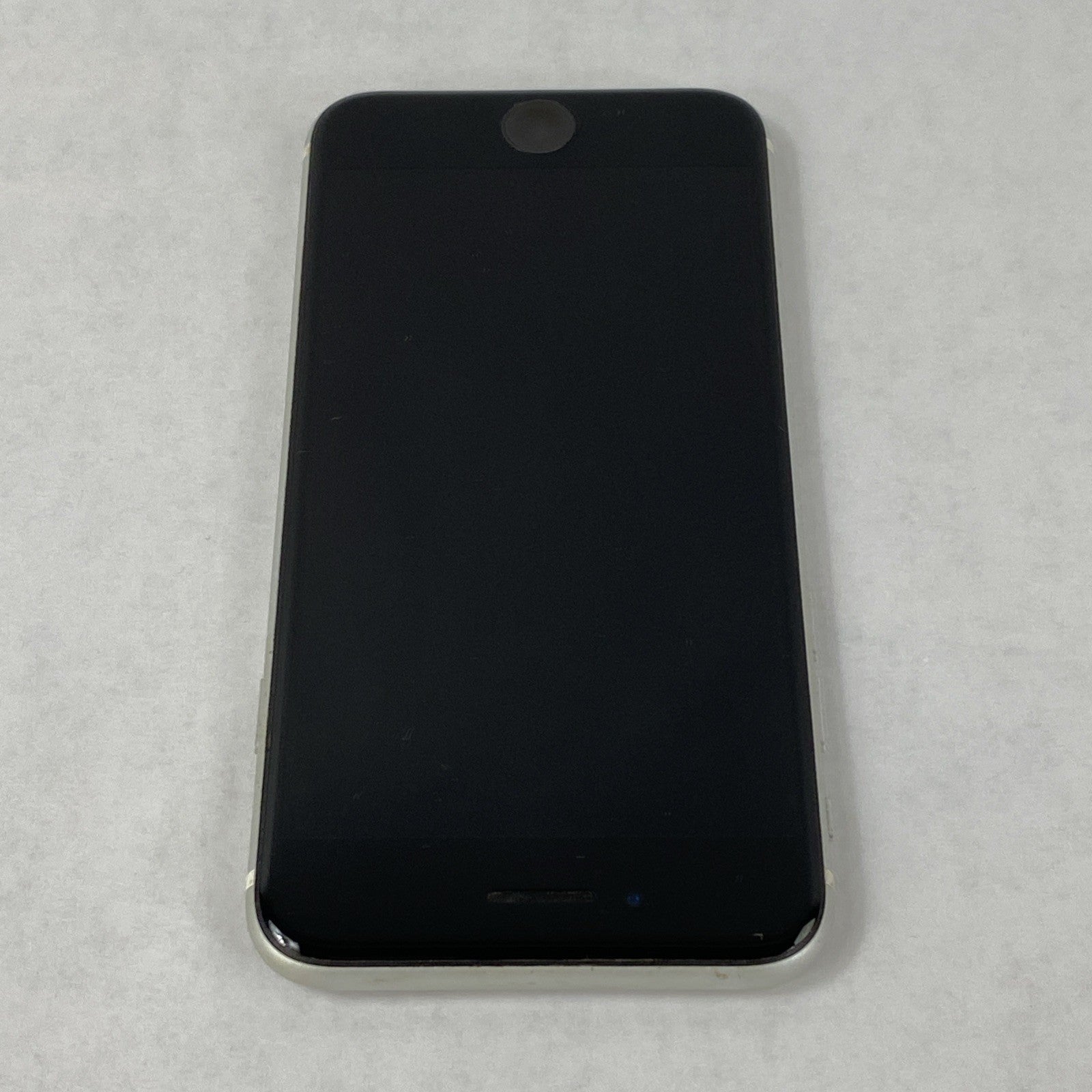 Apple iPhone SE 2nd Gen A2275 64GB Unlocked 4.7" White IOS 26.0.16