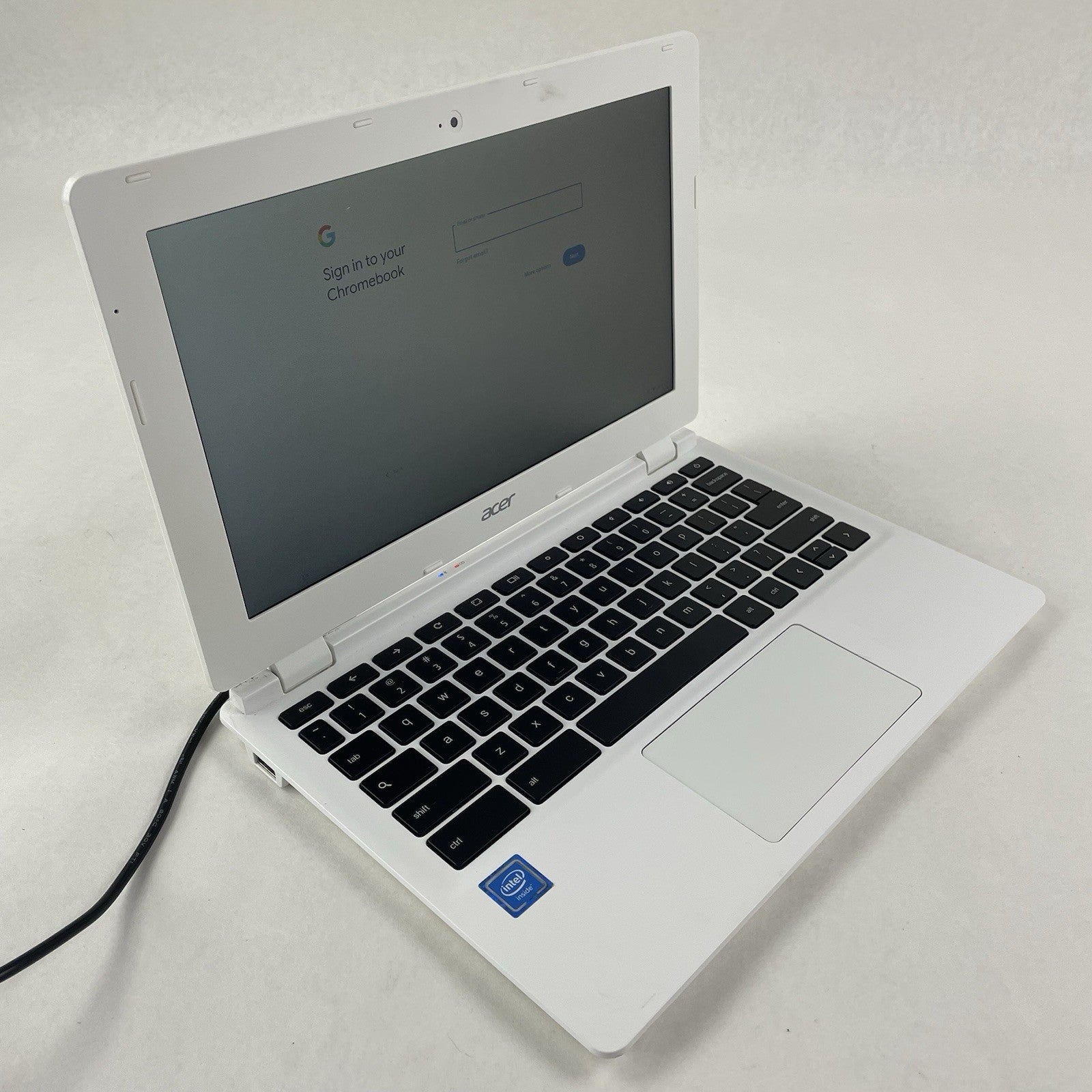 Acer CBS-111 11.6" Celeron N2840 2.16 GHz 2 GB RAM 16 GB HDD No AC1