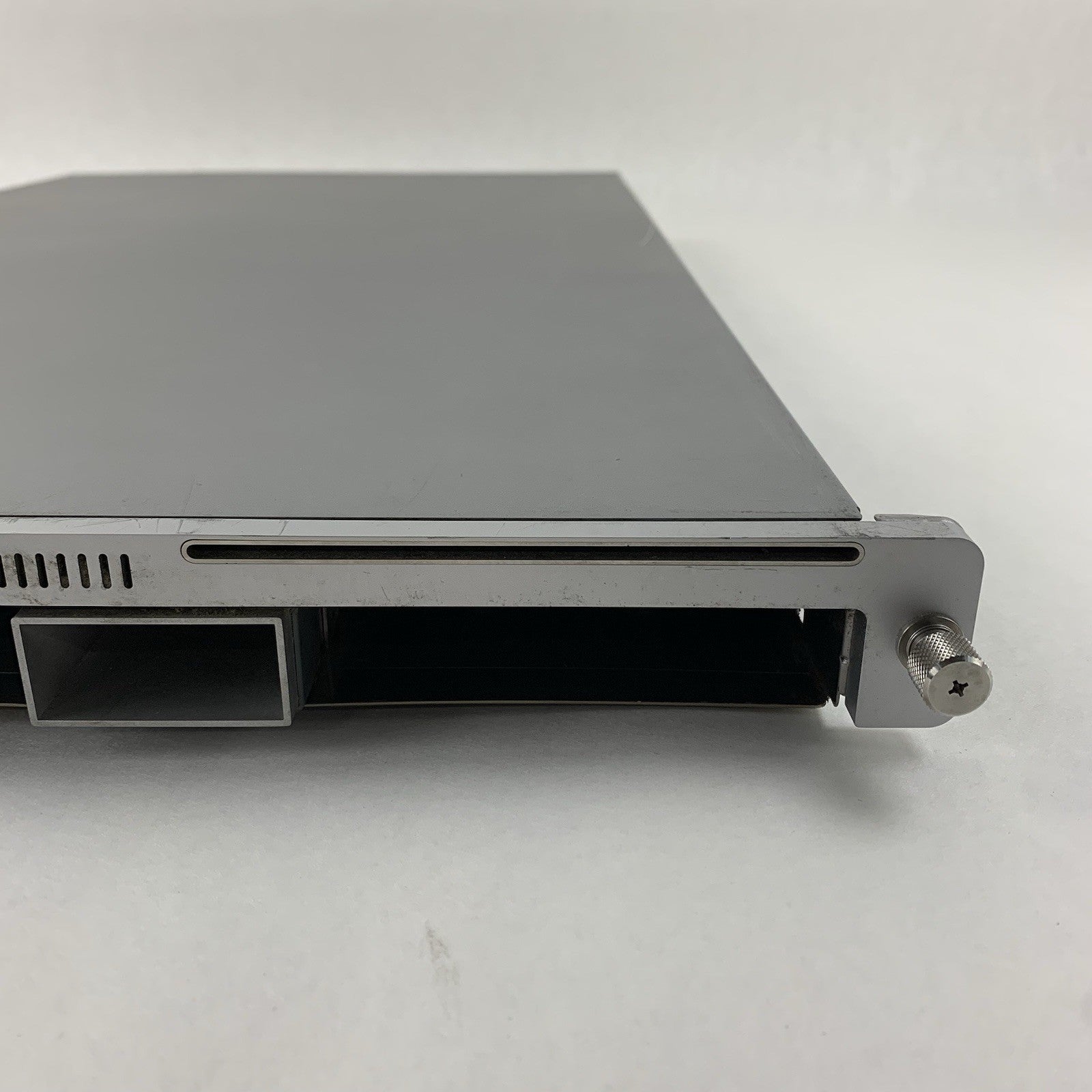 Apple A1279 XServe 2009 Server 2x Xeon E5520 2.26 GHz 24 GB Ram No OS No HDD4
