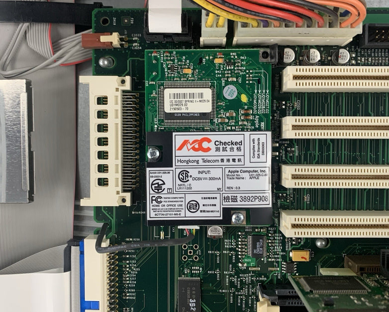 Power Mac G4 M8493 2002 2x PowerPC 7455 G4 1.0 GHz 512 MB Ram No OS No HDD