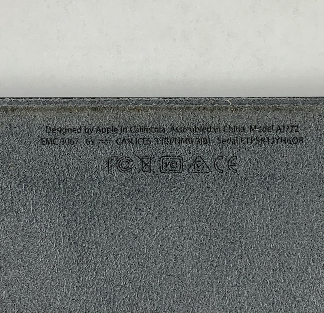 Apple A1772 QWERTY Keyboard Folio For Apple IPad Pro - Untested8