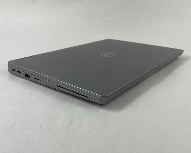 Dell Latitude 5330 13.3" i5-1235U 3.96 GHz 16 GB RAM No SSD/OS/AC - Bad Vents