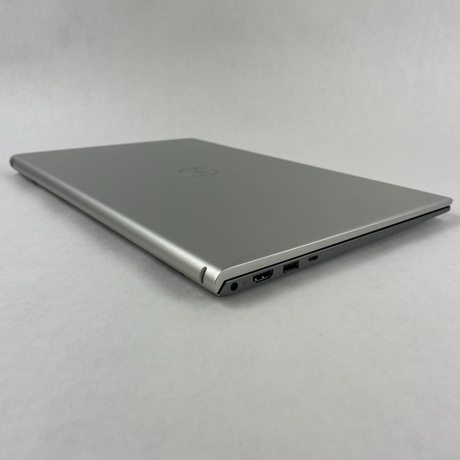 Dell Inspiron 15 5510 15.6" i5-11320H 3.20 GHz 8 GB RAM No SSD/OS/AC11