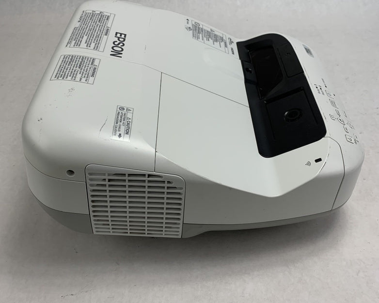 Epson H599A BrightLink 595Wi LCD Lamp Projector 565 Lamp Hours No Remote