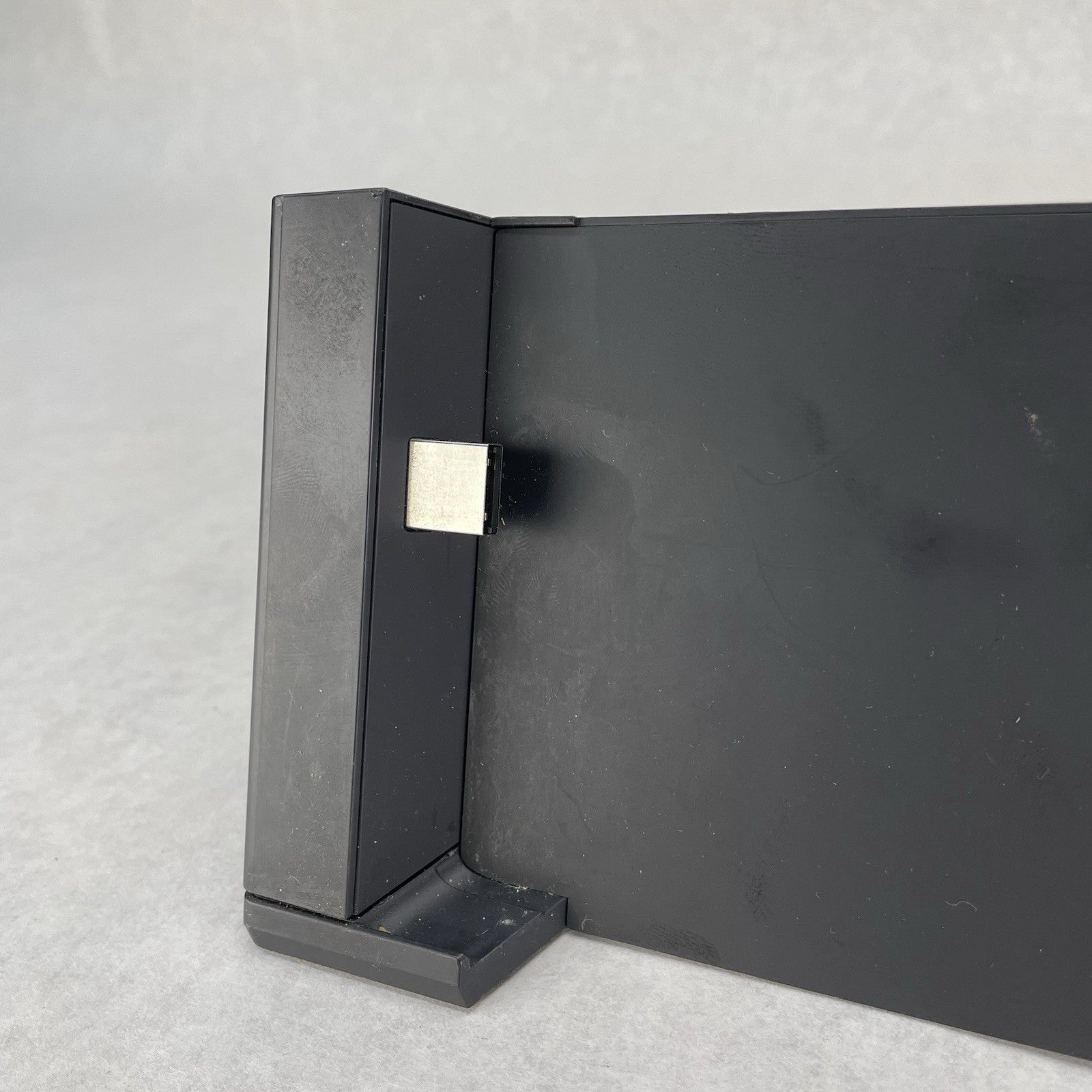 Microsoft Surface Docking Station 1617 Untested