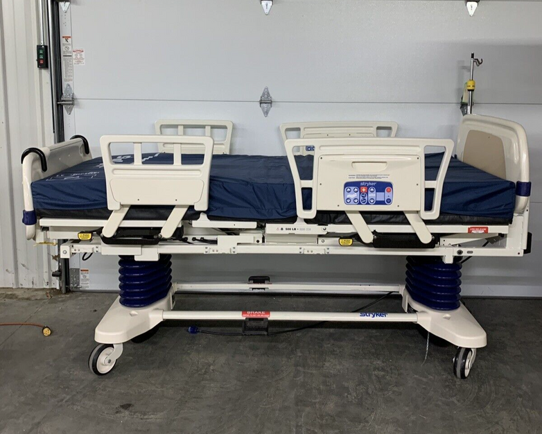 Stryker Epic Bed 2030 Critical Care Hospital Bed Comfort Gel Semi Bad Hydraulic