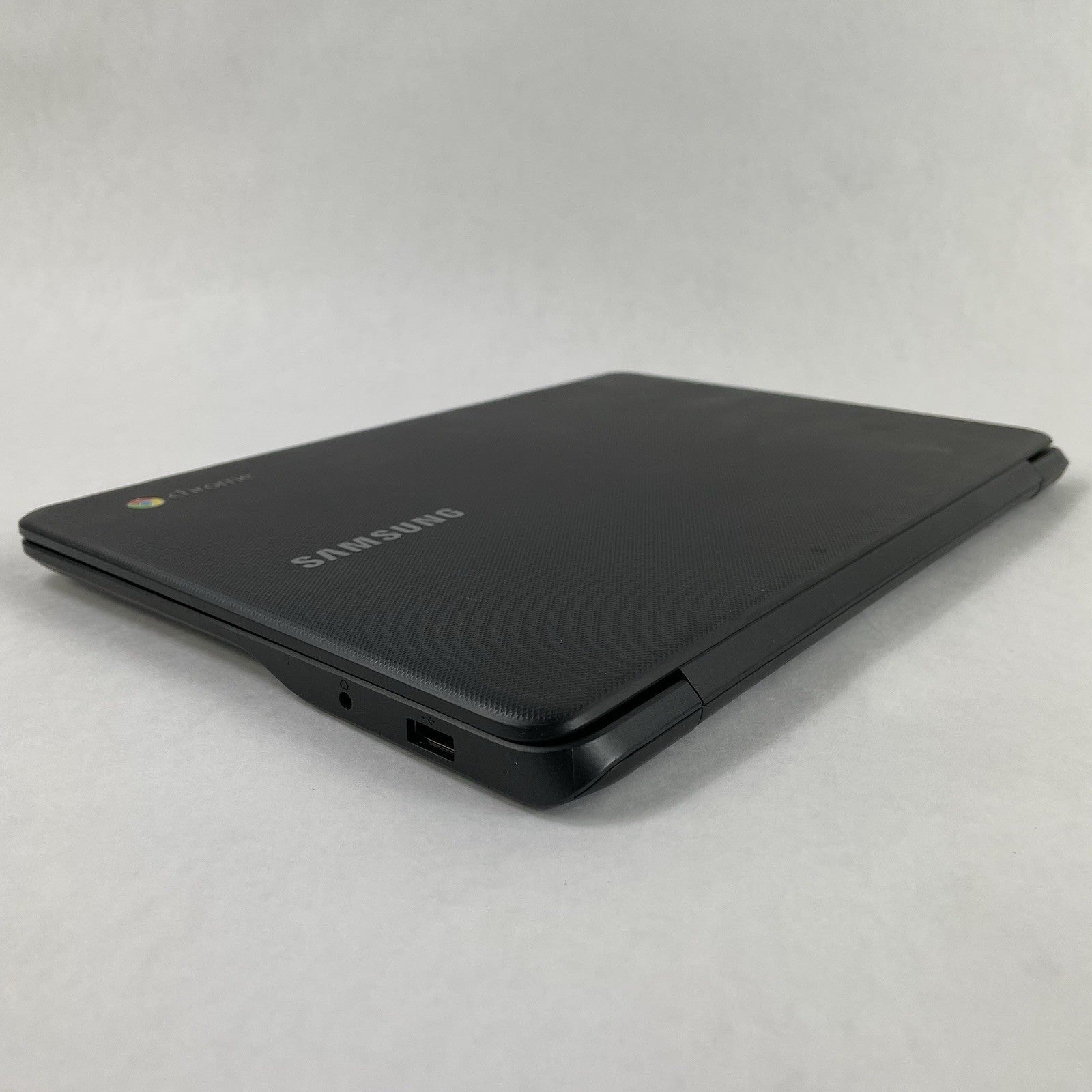 Samsung NoteBook 500C XE500C13 11.6" Celeron N3060 1.60 GHz 4 GB RAM 16 GB SSD10