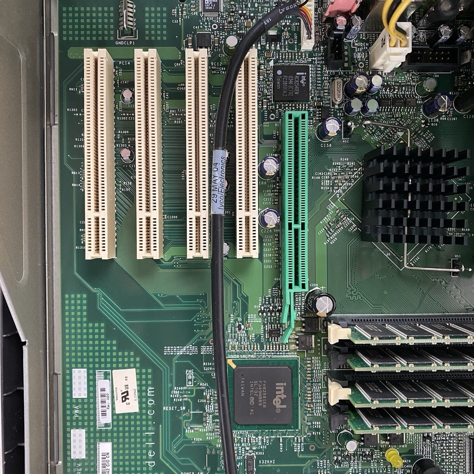 Dell OptiPlex GX270 MT Pentium 4 2.8GHz 4GB RAM No HDD No OS