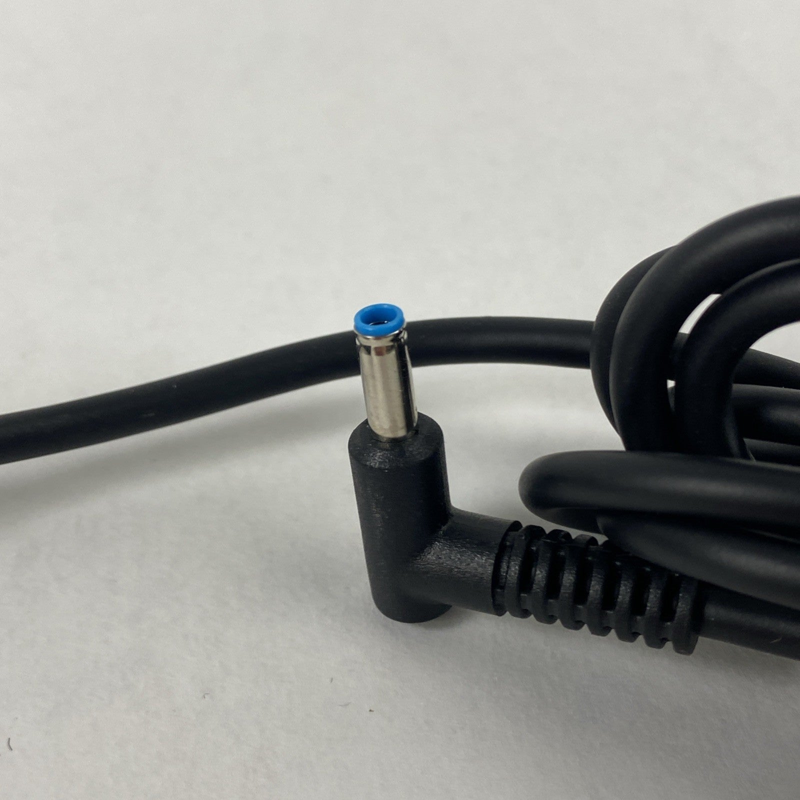 HP TPN-CA28 120W Blue Tip AC Adapter 19.5V Lot of 4 No Power Cord2