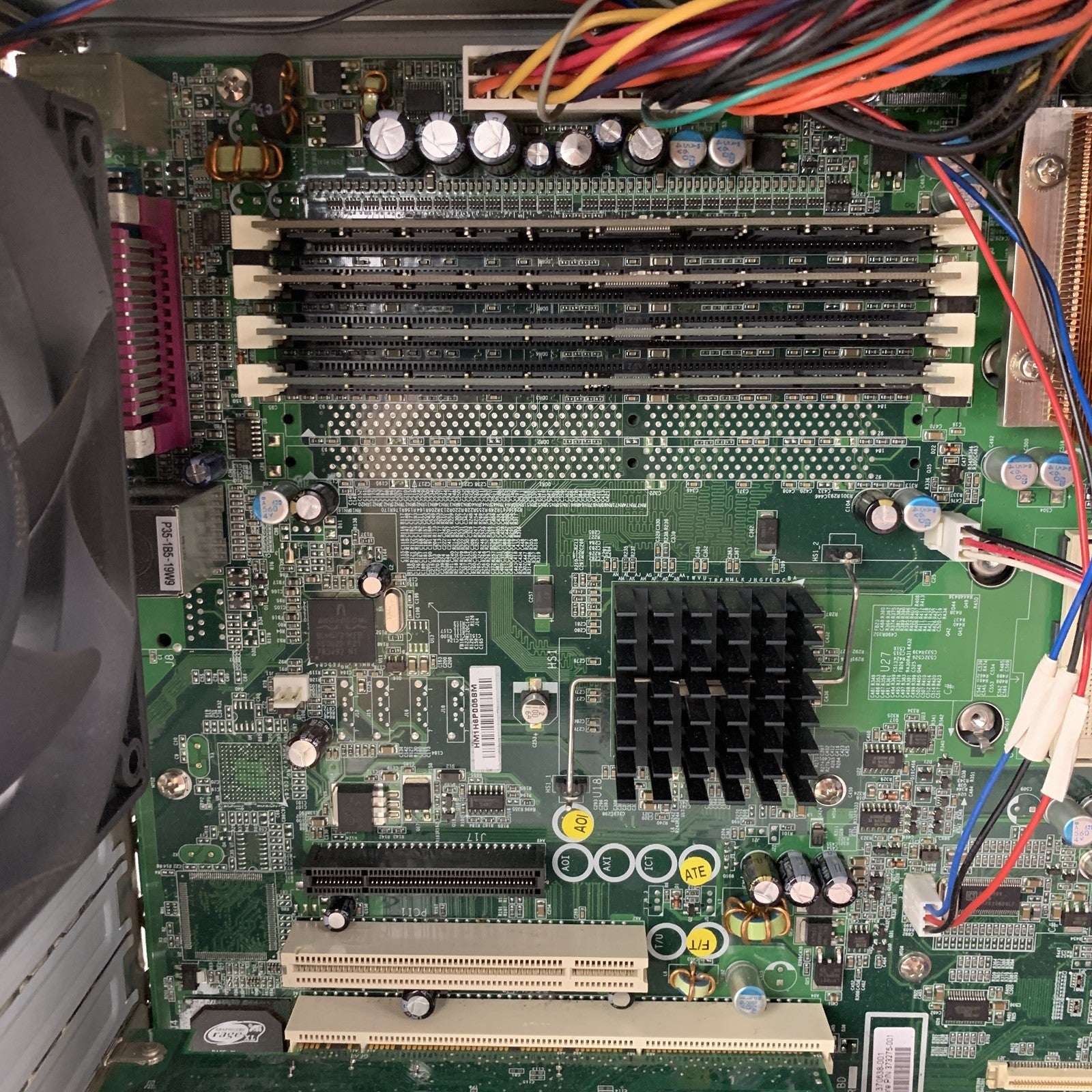 HP Proliant ML150 G2 Tower Server 1x Xeon 3.0 GHz 3 GB Ram No OS No HDD