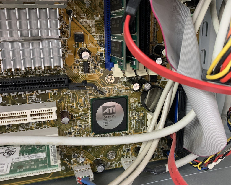 HP Pavilion A1330n Computer AMD Athlon 64 3800+ 2.4 GHz 1 GB Ram No OS No HDD