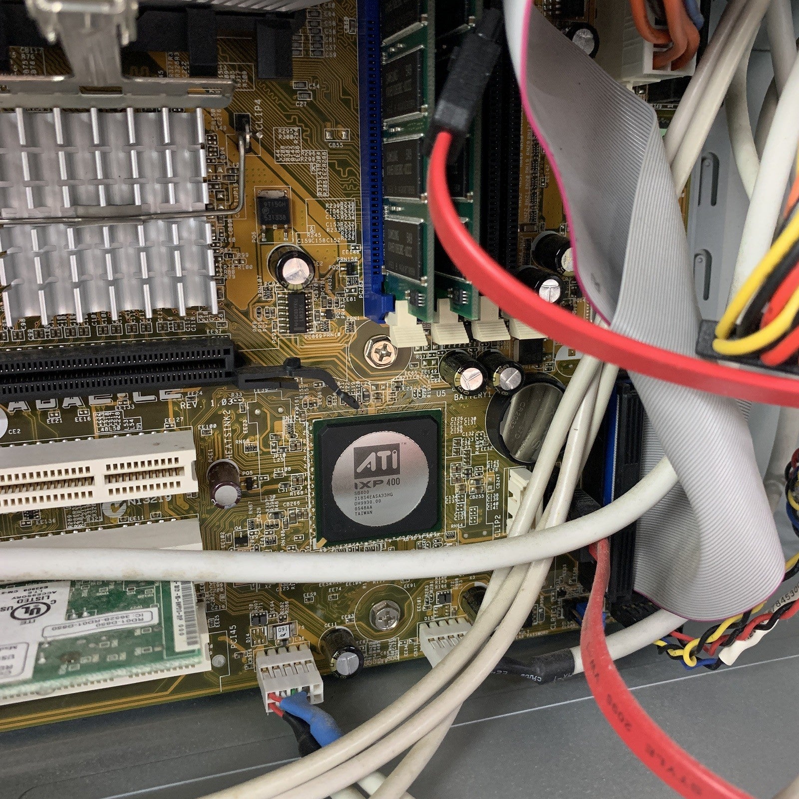 HP Pavilion A1330n Computer AMD Athlon 64 3800+ 2.4 GHz 1 GB Ram No OS No HDD
