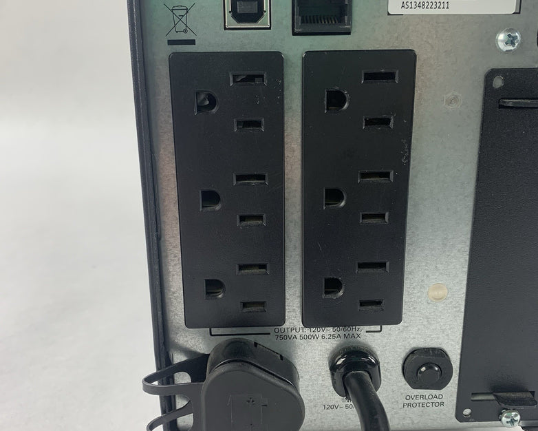 APC SMT750 UPS Smart-UPS 6 Outlet 120V Tested No Batteries