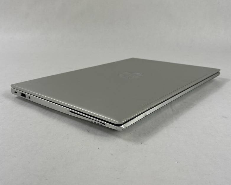 HP ProBook 630 G8 13.3" i7-1165G7 2.80 GHz 8 GB RAM No SSD No OS - Dinged Corner