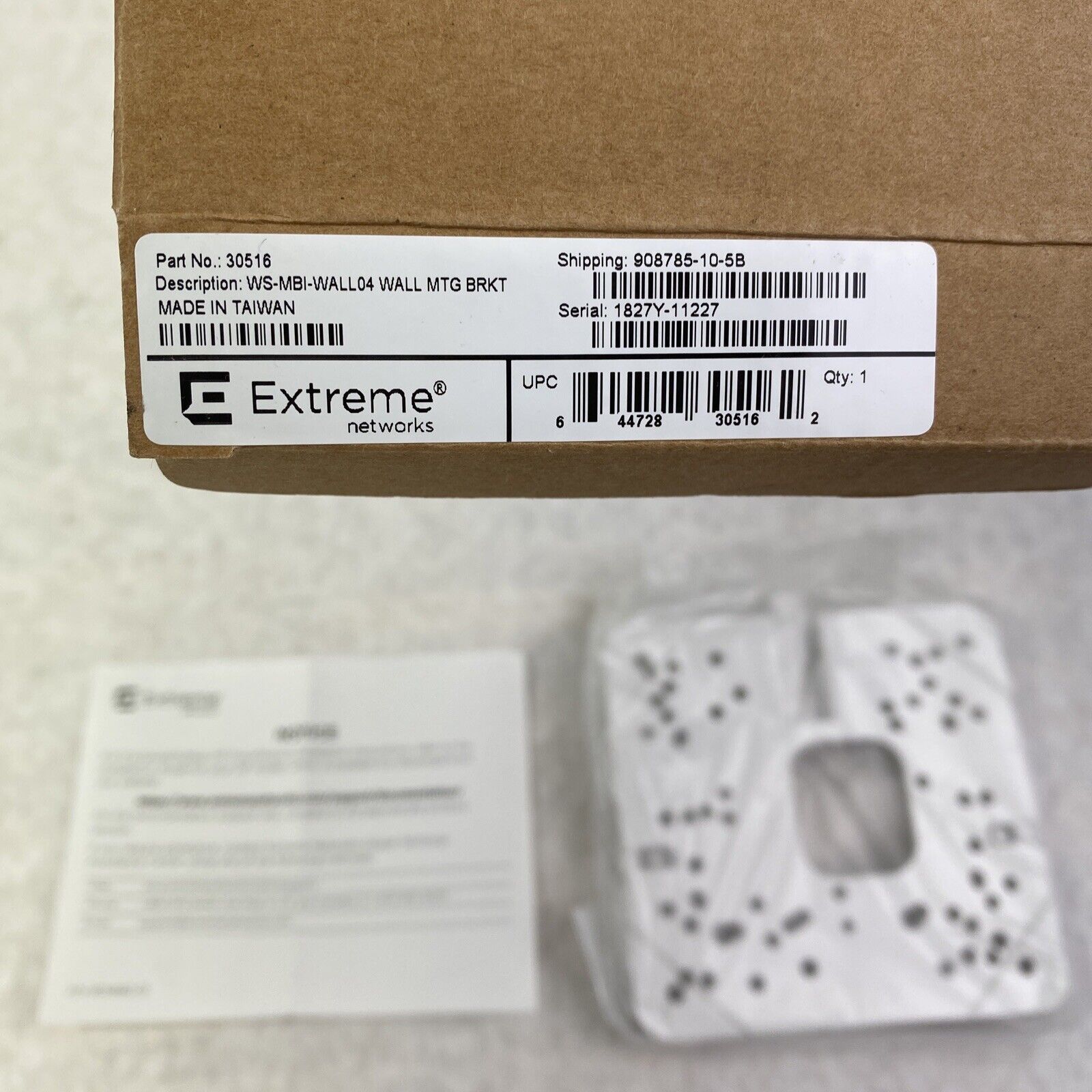 Extreme Networks WS-MBI-WALL04 Bracket Mount for Wireless Access Point No Screws