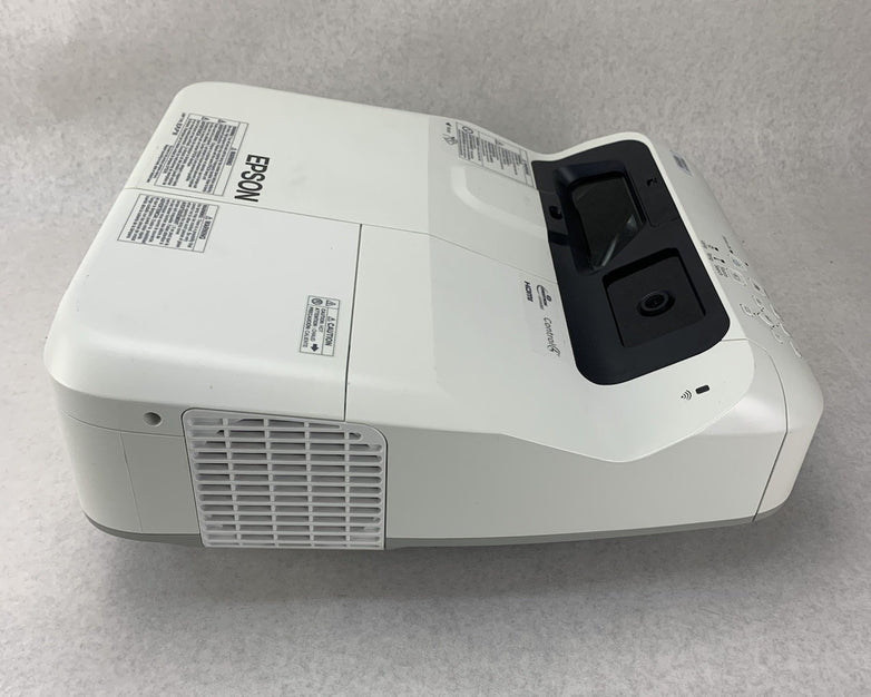 Epson PowerLite 695Wi H740A LCD Lamp Projector 26 Lamp Hours - No Remote