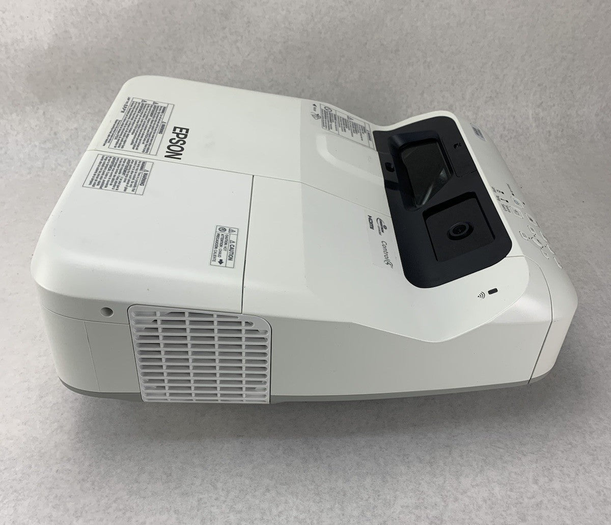Epson PowerLite 695Wi H740A LCD Lamp Projector 26 Lamp Hours - No Remote2