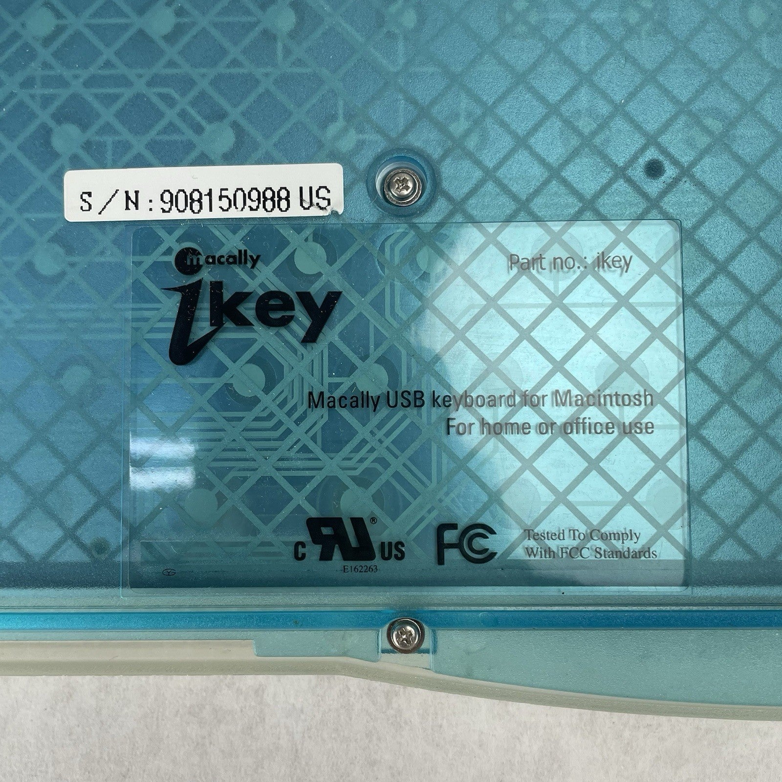 Macally iKey Wired USB Keyboard