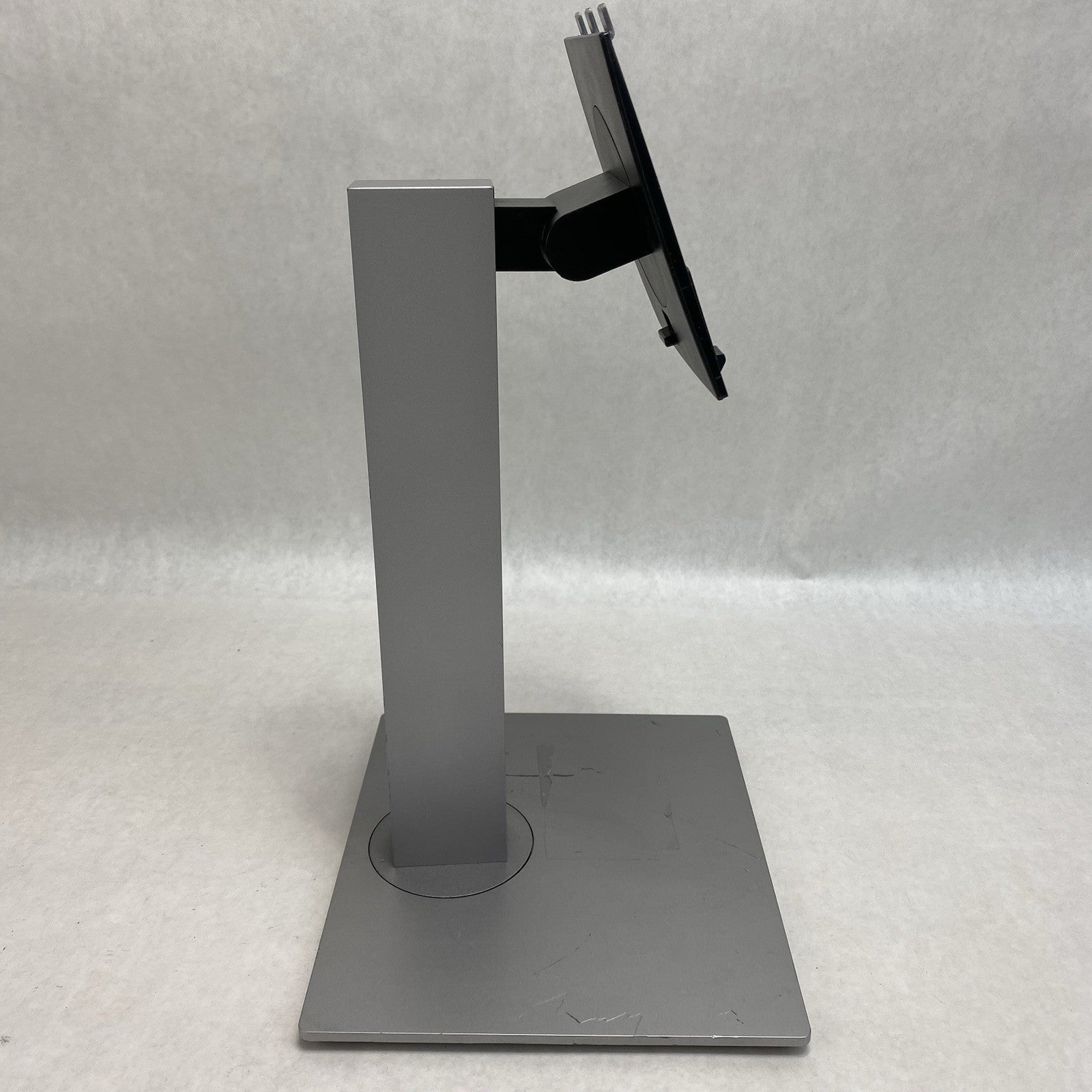 HP E233 Monitor Stand 5