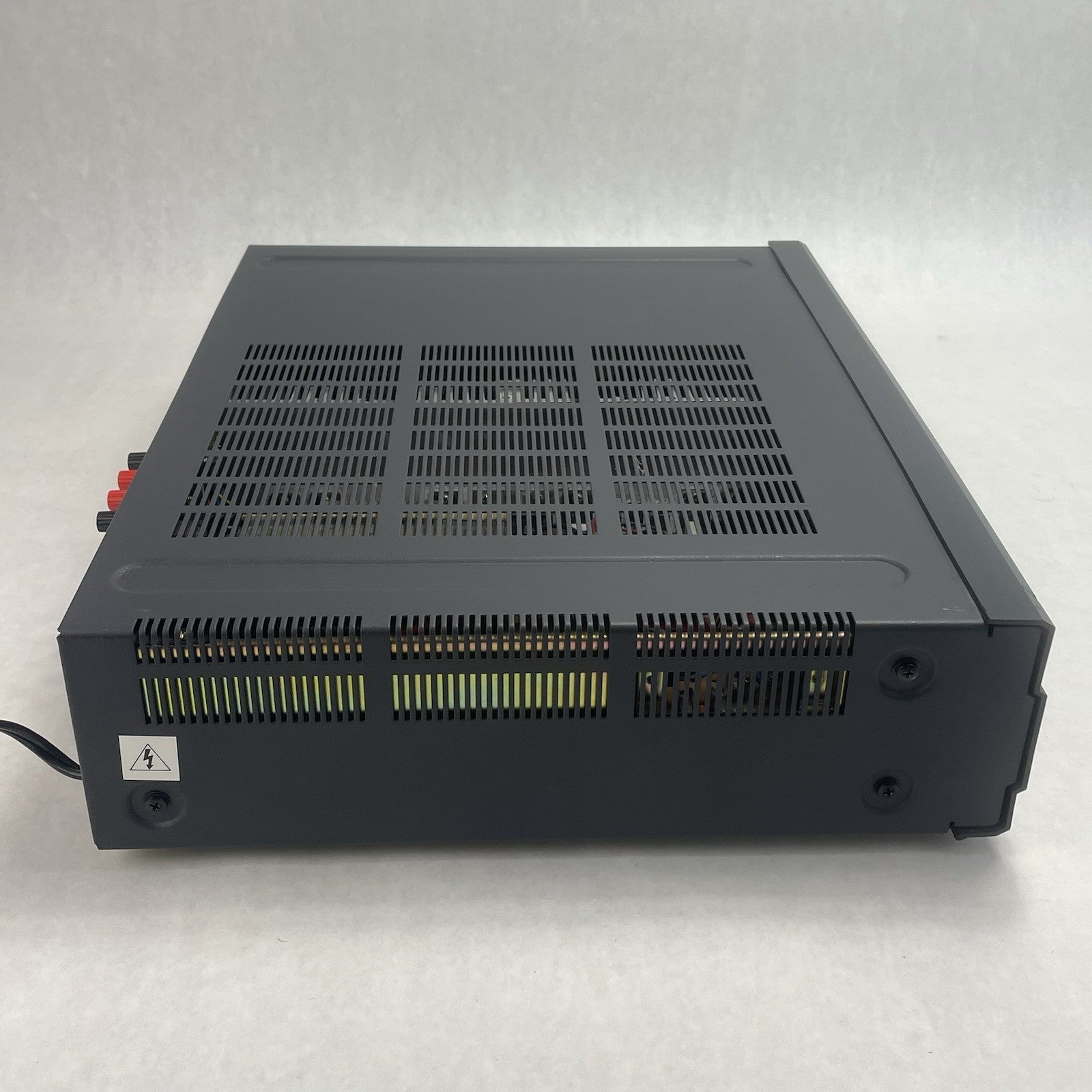 NAD 2100 Stereo Power Amplifier6