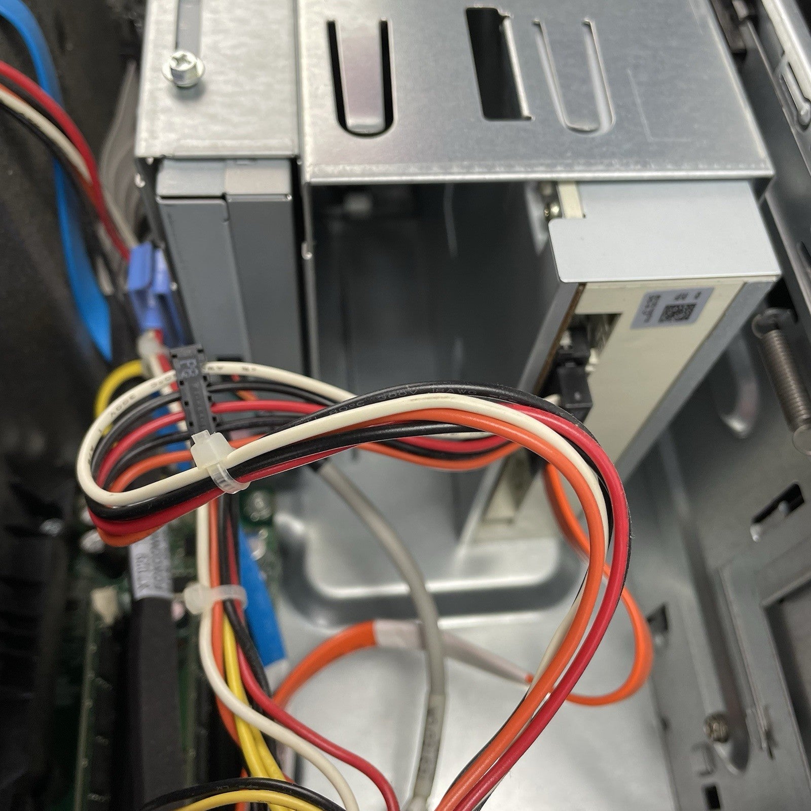 Dell OptiPlex 755 Desktop Intel Core 2 Duo E8300 2.83 GHz 2 GB Ram No HDD No OS