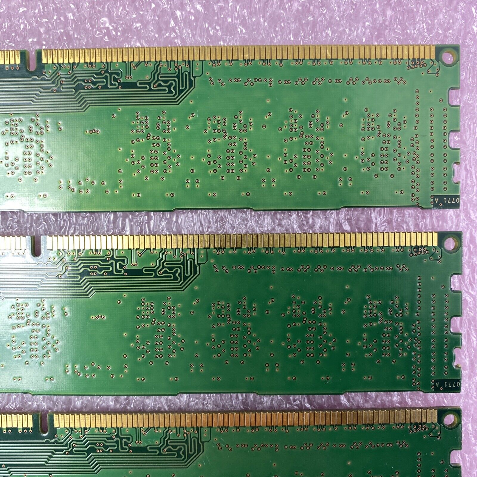 Lot( 4 ) 1GB Micron MT8JTF12864AZ-1G1F1 DDR3 1Rx8 PC3-8500U-7-10-A0 non-ECC RAM