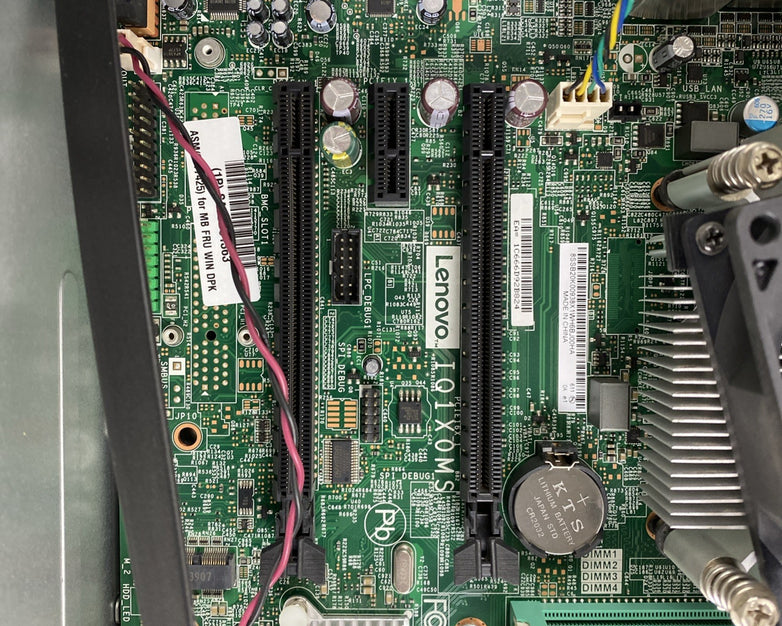 Lenovo ThinkCentre M900 MT Intel Core i5-6500 3.20GHz 8GB RAM No HDD No OS