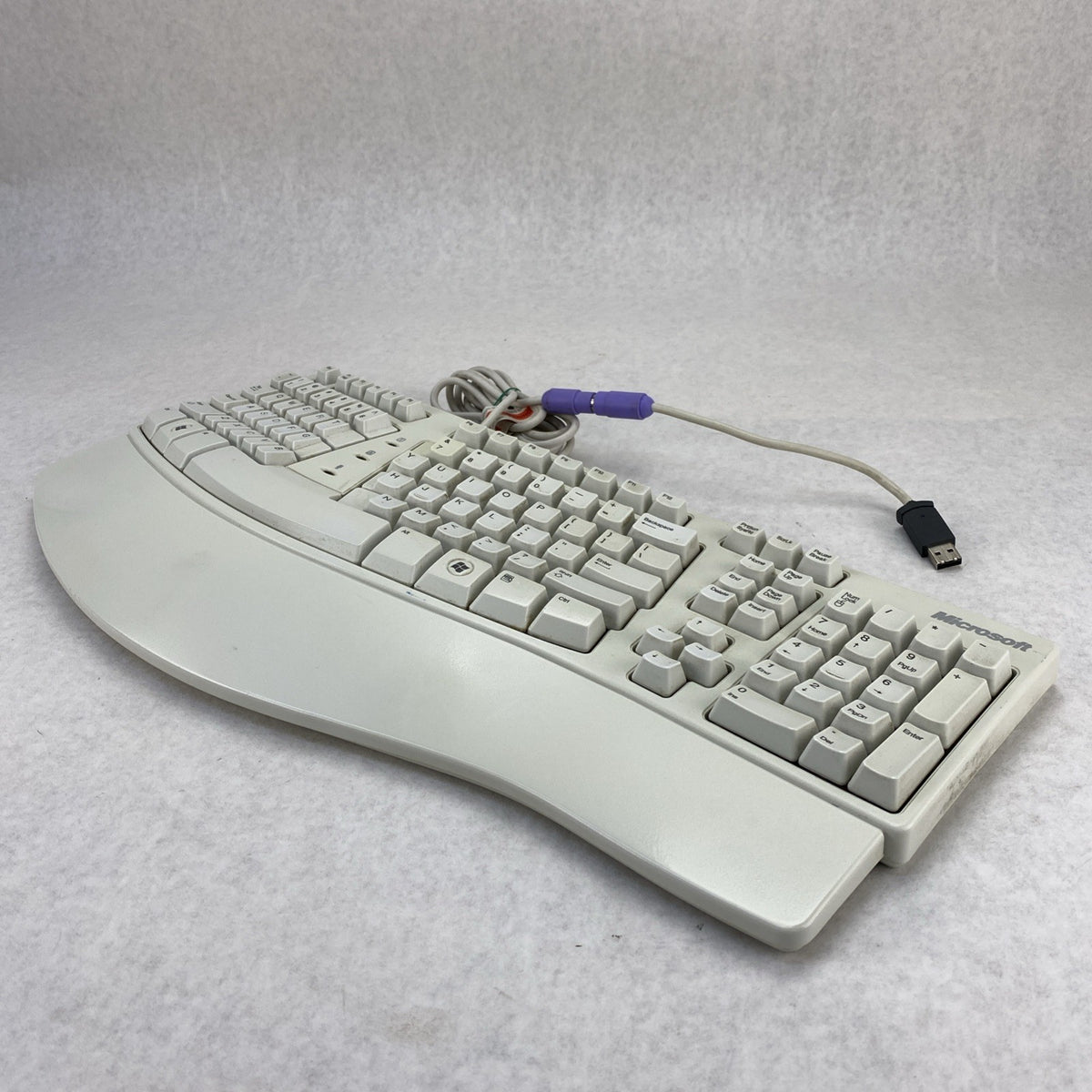 Microsoft X08-73009-01 Ergonomic Wired Keyboard w/ USB Adapter - Tested0