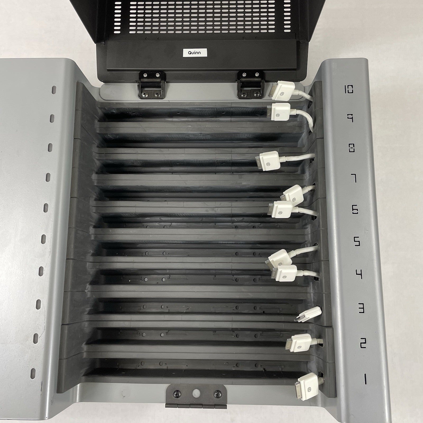 Bretford HB717LL/A PowerSync Tray for Apple iPad 30 Pin Charging Dock