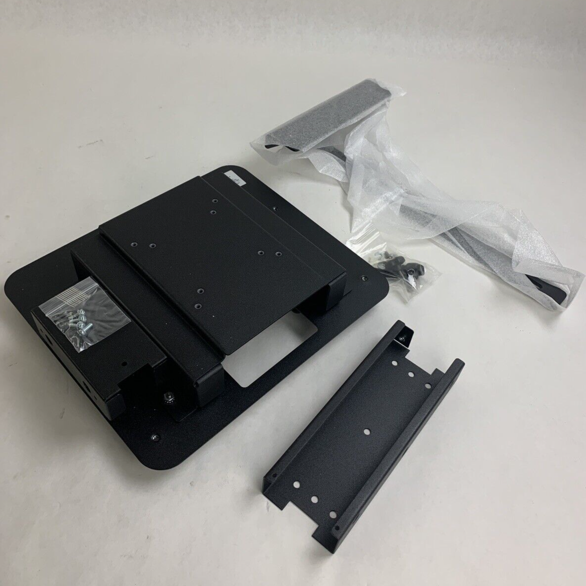 QSR 600-1009 QBracket  Monitor Mount Adapter Plate New Box Opened