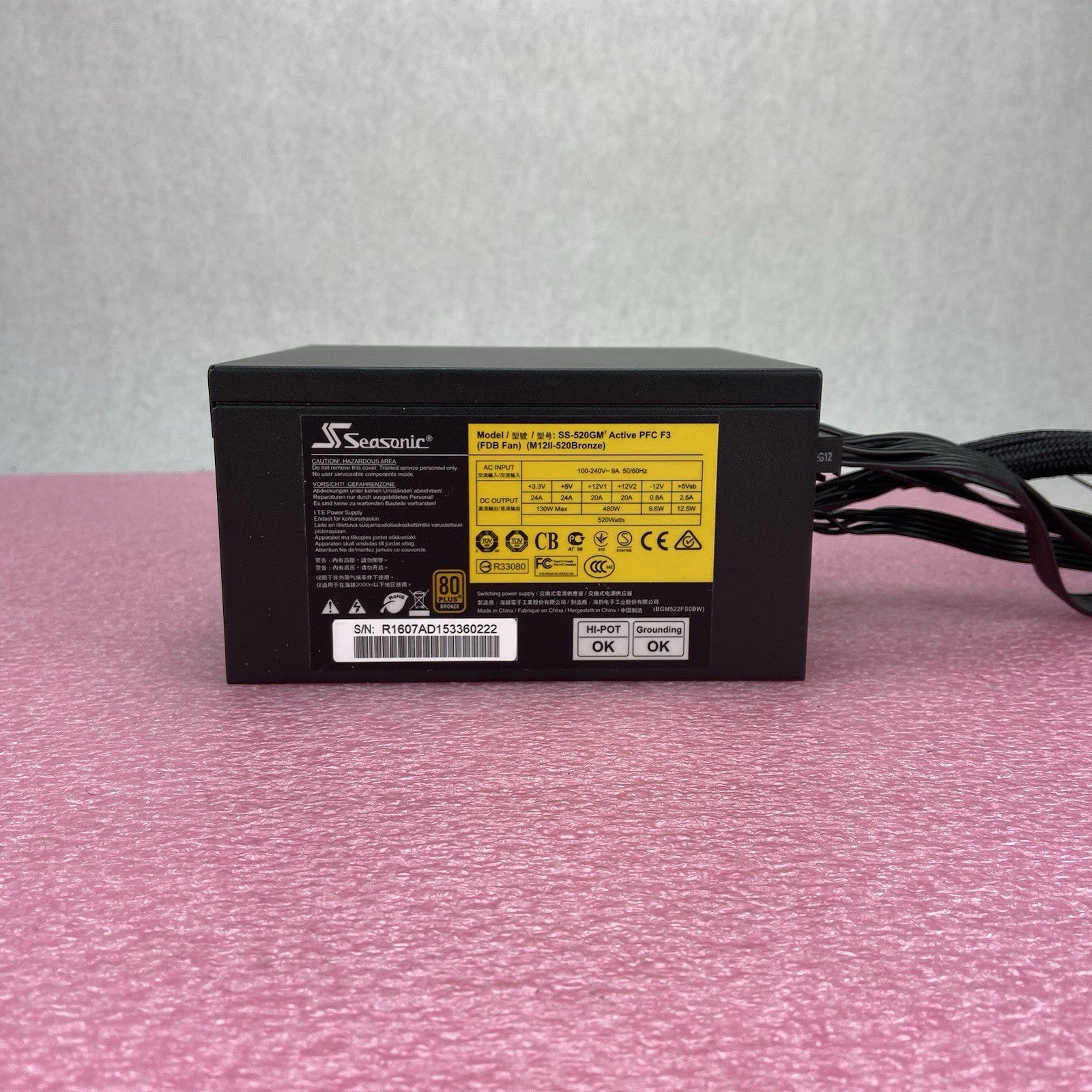 Seasonic SS-520GM Active PFC F3 80 Plus Bronze 520W Power Supply4