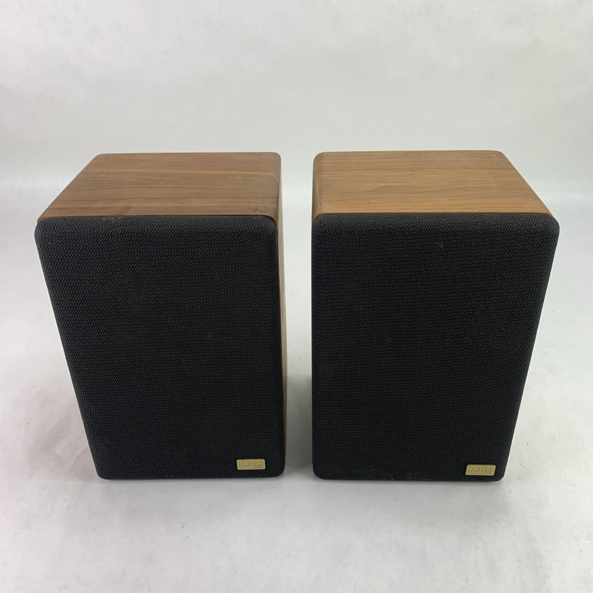 Vintage DLK Domus Acoustical Finch Walnut-Veneer Passive Bookshelf Speaker Set1