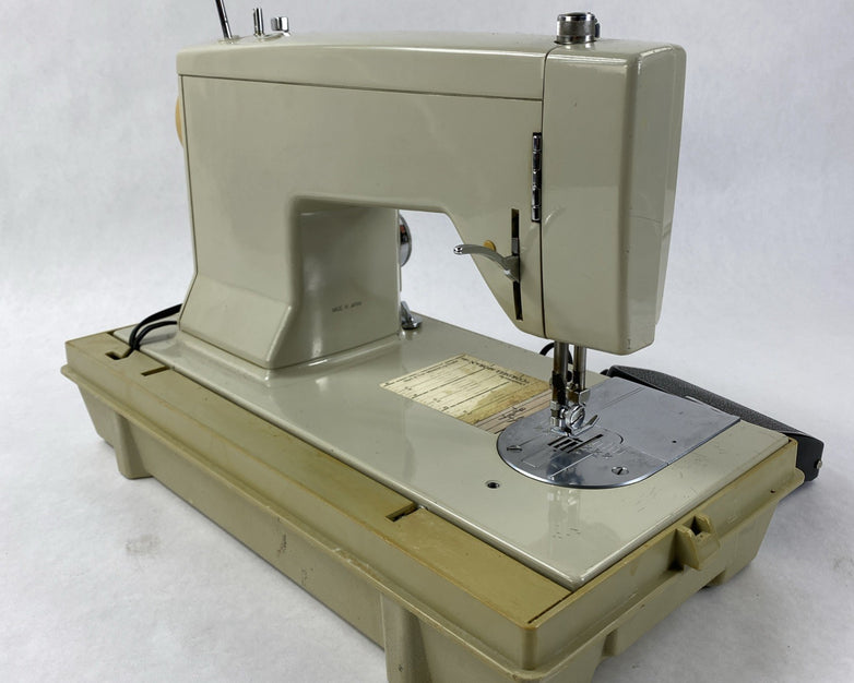 Sears Kenmore 158. 14300 Sewing Machine - Parts or Repair - Motor sticks