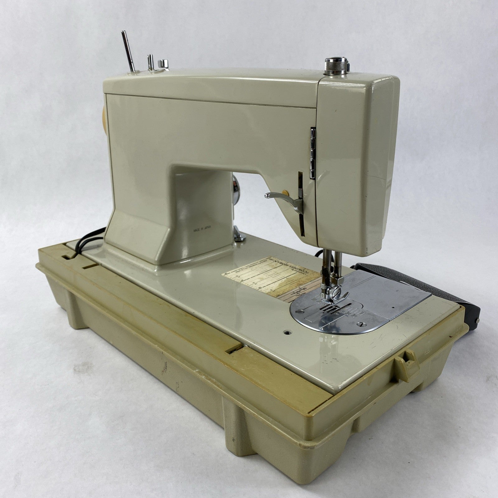 Sears Kenmore 158. 14300 Sewing Machine - Parts or Repair - Motor sticks2