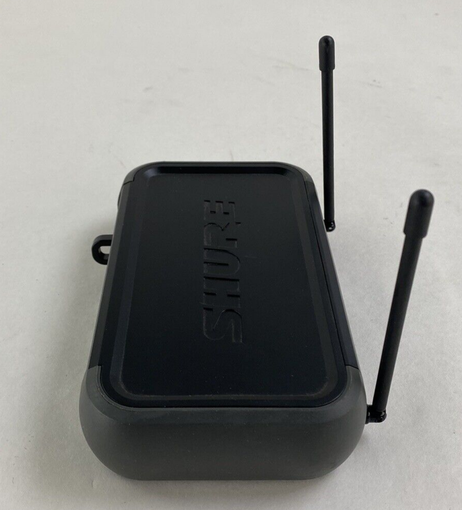 Shure PGX4 Wireless Receiver H6 524-542 MHz For Parts or Repair