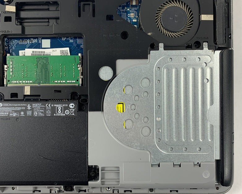 HP Probook 640 G3 14" i5-7200U 2.5 GHz 8 GB Ram No OS No HDD No AC